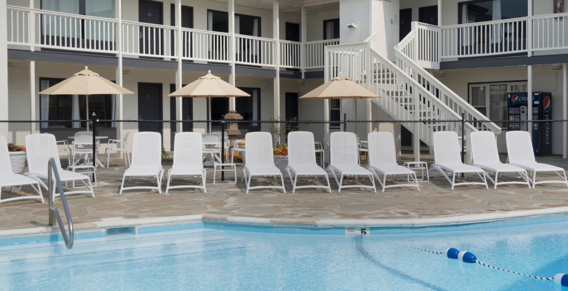 A Wave Inn Resort